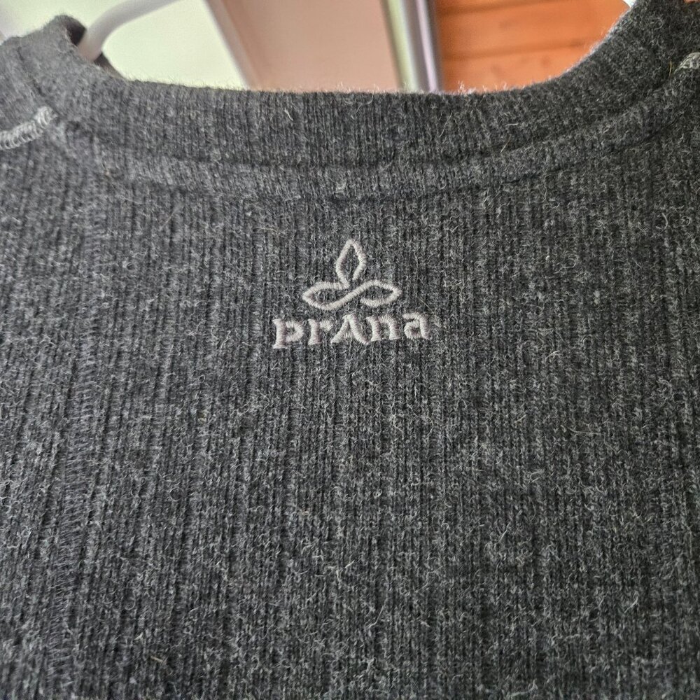 Men's Prana Sz Med 40% Recycled Wool Sweater-Slimming-Great Used Condition